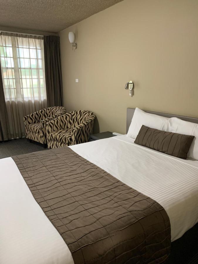 In Town Motor Inn Taree Bagian luar foto