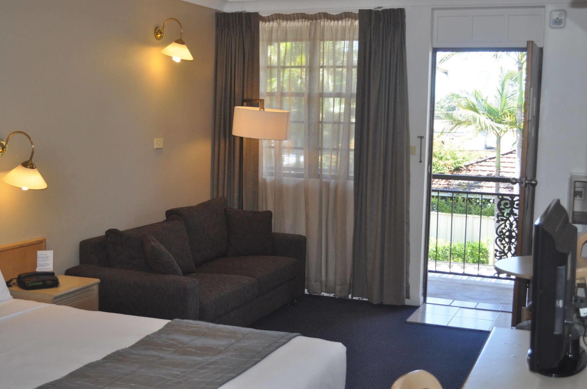 In Town Motor Inn Taree Bagian luar foto