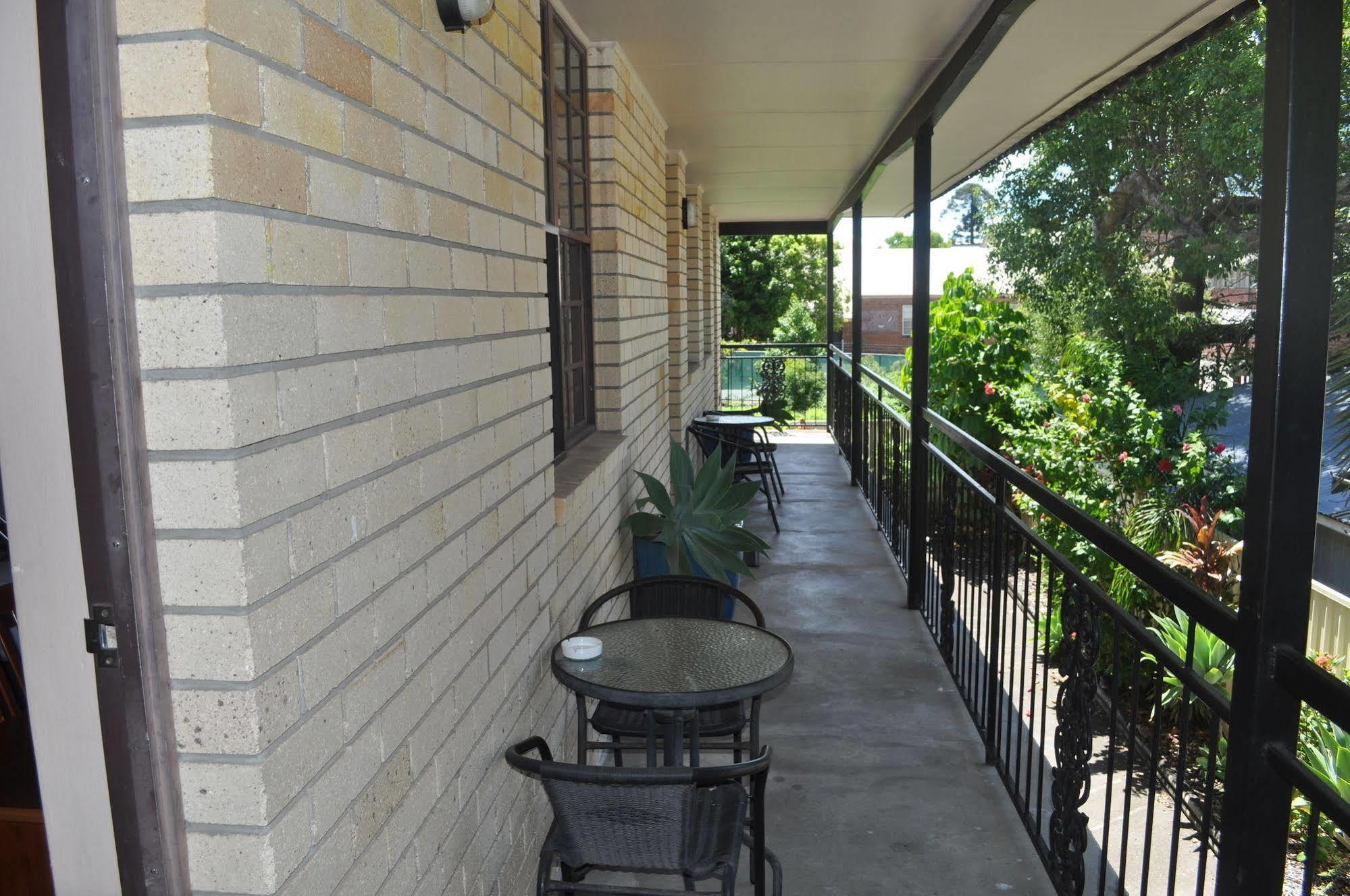 In Town Motor Inn Taree Bagian luar foto